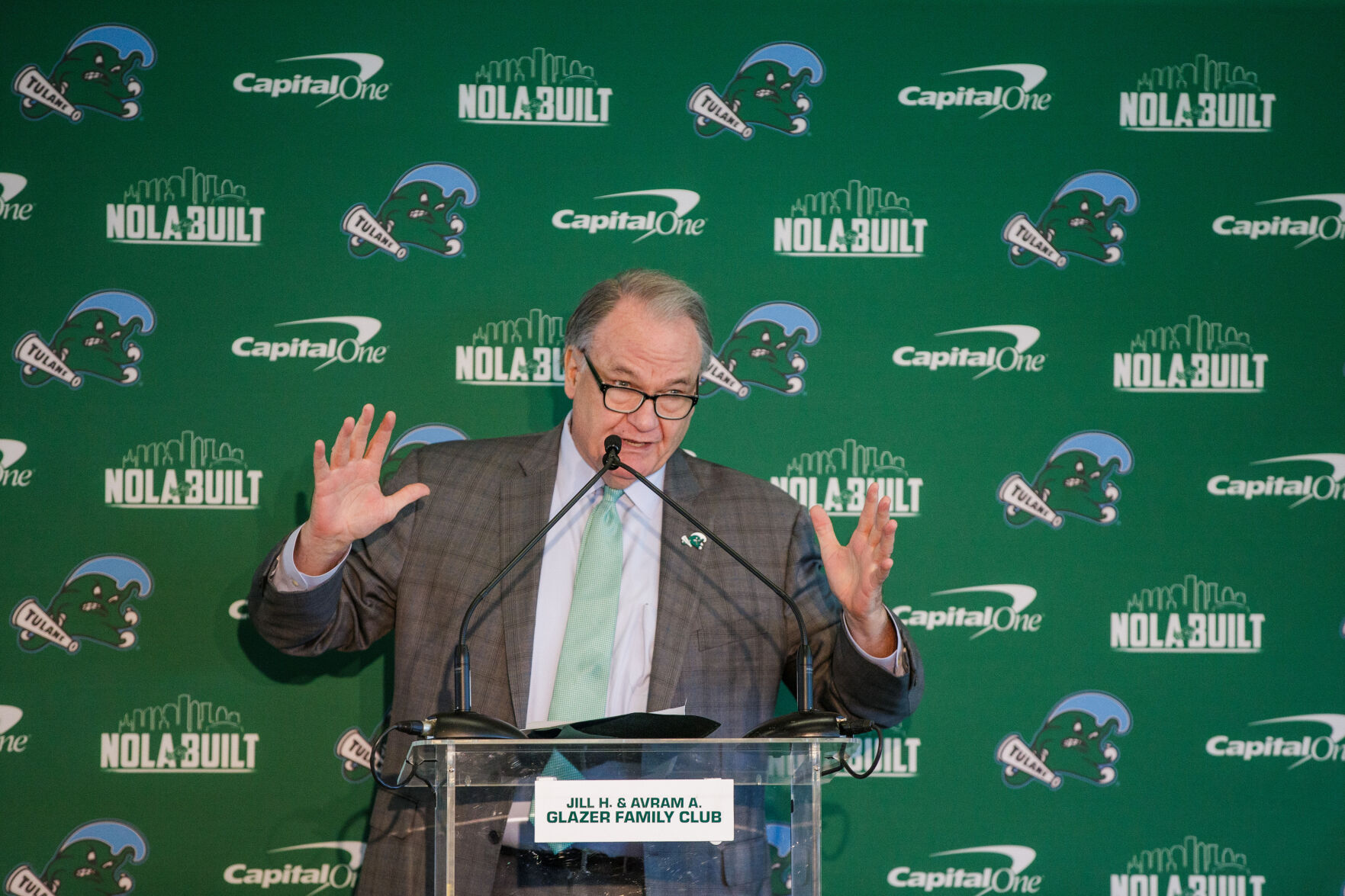 NO.tulanecoach.121223.0030.jpg
